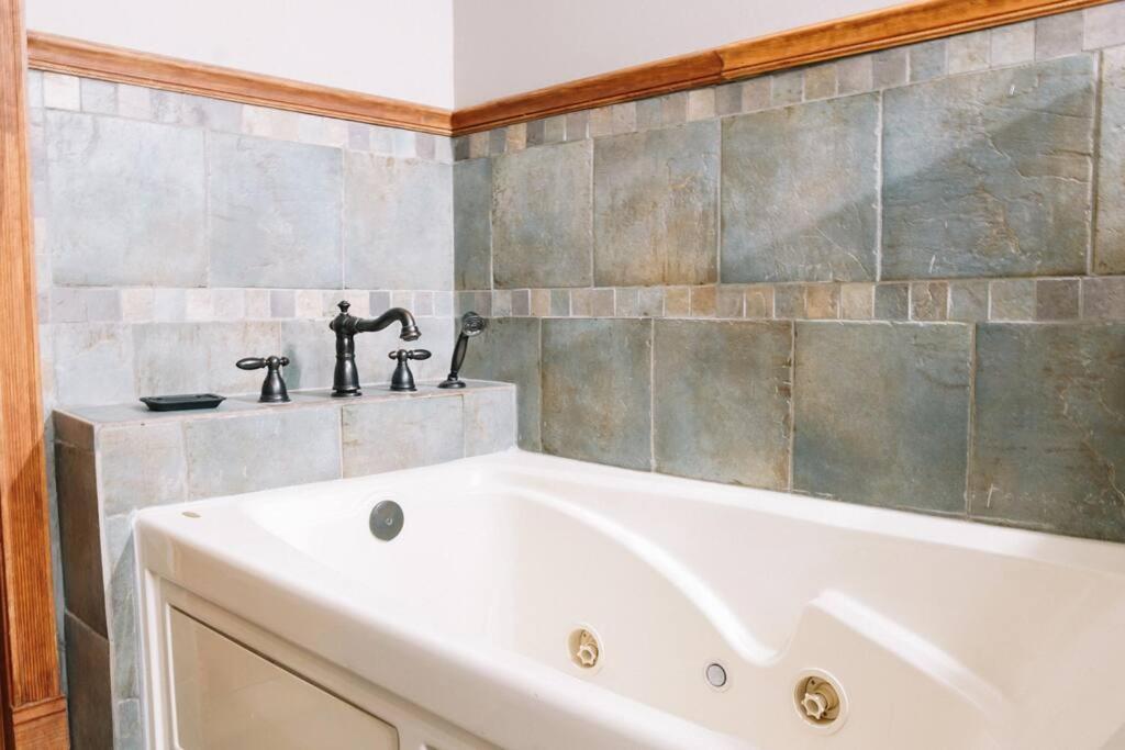 Relaxingrejuvenating 4Br 3 And Half Ba Cabin Munds Park Dış mekan fotoğraf